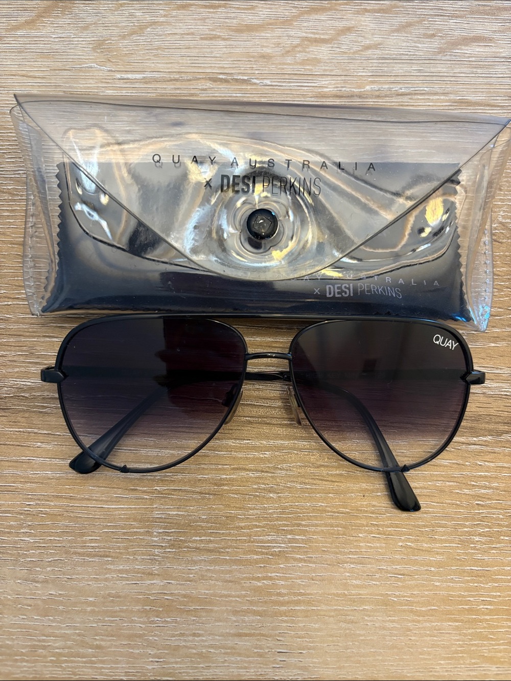 Quay Australia x Desi Perkins High Key Mini Black fade Gradient Sunglasses - Picture 4 of 4